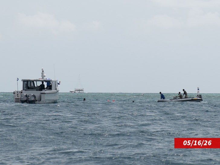 sub-Maldives-National-Defense-Force-shutterstock-1